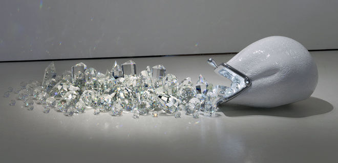 Luola Saaren Rannalla. (c) Pekka Jylhä (kuvaa rajattu)